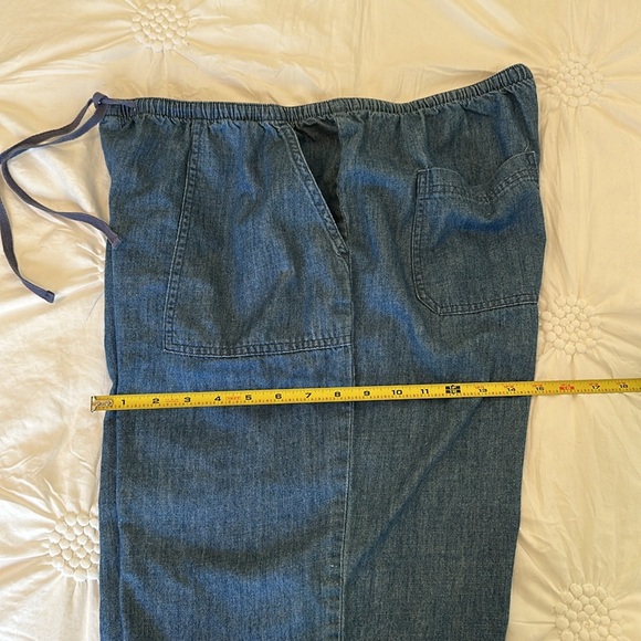 LL BEAN CLASSIC FIT PANT. Wms SIZE LARGE PETITE. Elastic, drawstring, pockets. - Picture 7 of 11